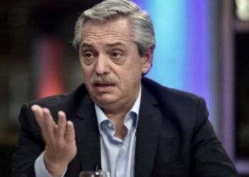 Fernández le pide a JxC que “acompañe a salir del problema de Argentina”