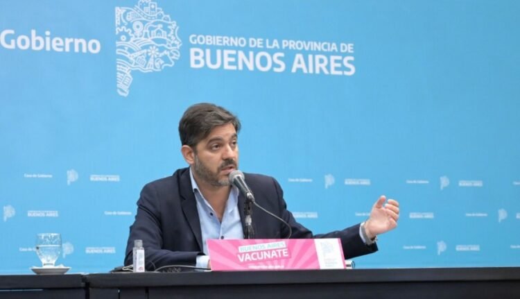 Carlos Bianco aseguró que iniciarán la vacunación a menores “cuando ANMAT lo apruebe”