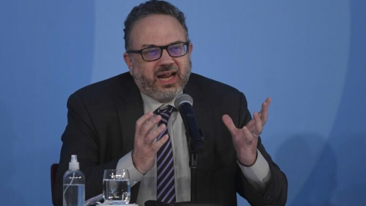 Kulfas: “Cuidar los pocos dólares de nuestra economía es un acto de responsabilidad social”