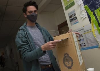 El FdT recuperó terreno en Buenos Aires, JxC mantuvo ventaja y el Presidente convocó a nueva etapa