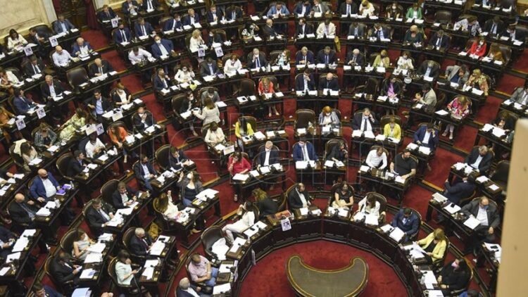 El Gobierno prorrogó las sesiones ordinarias del Congreso hasta fin de año