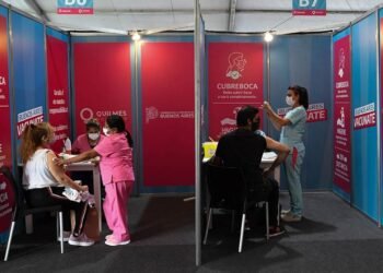 El 60% de los argentinos ya completó su esquema de vacunación contra el Covid