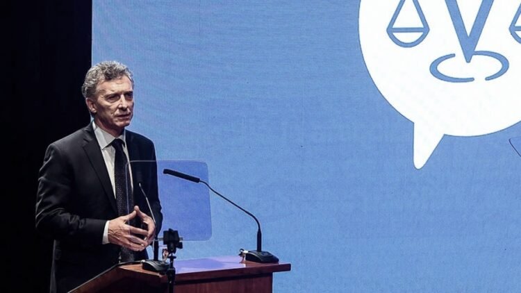 Juristas internacionales plantean que el acuerdo del FMI con Macri debería anularse