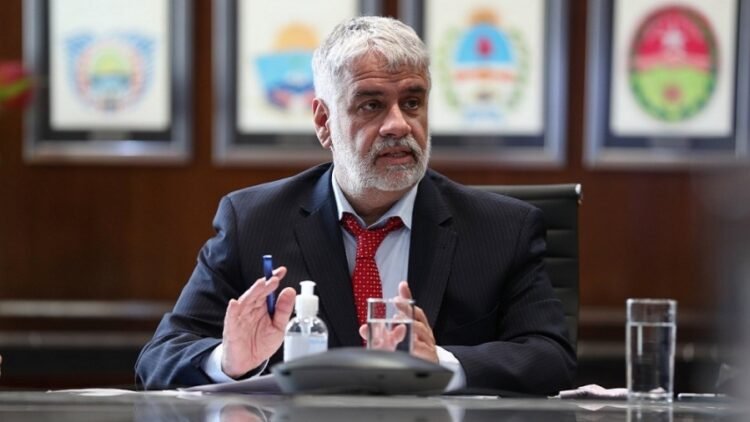 El Gobierno negocia una canasta de 100 productos para comercios de barrio