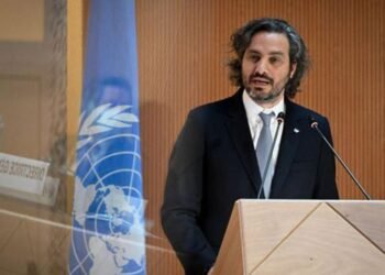 Cafiero reclamó diálogo y pidió a Rusia “el cese del uso de la fuerza”