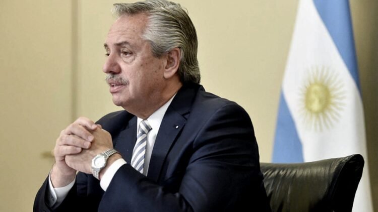 Fernández recibió a empresarios franceses que invertirán U$S400 millones en una planta de litio