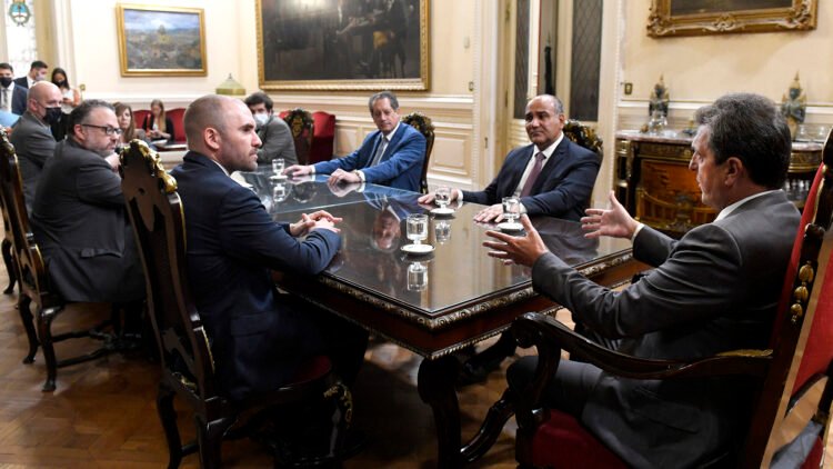 El Gobierno avanzará con las provincias en la implementación de un revalúo inmobiliario