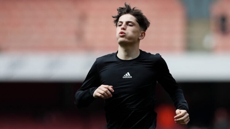 Manchester United, con debut del argentino Garnacho igualó ante Chelsea