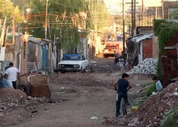 Pobreza crónica: se necesitan con urgencia condiciones para la inversión y la generación de empleo