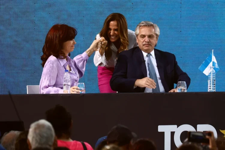 Victoria Tolosa Paz: “Tiene que haber pronto una charla entre Alberto Fernández y Cristina Kirchner, que tomen un té”