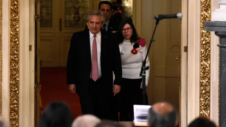 Silvina Batakis asumió en Economía con el respaldo del peronismo, pero con poca presencia de empresarios