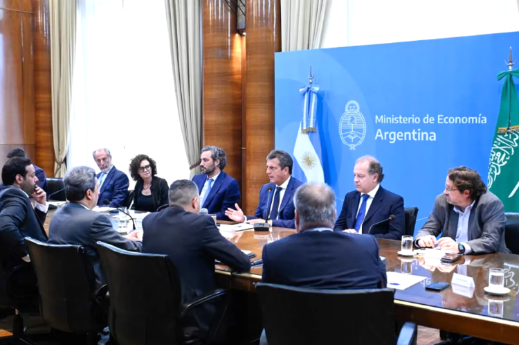 Arabia Saudita invertirá US$500 millones en salud, energía y alimentos en la Argentina