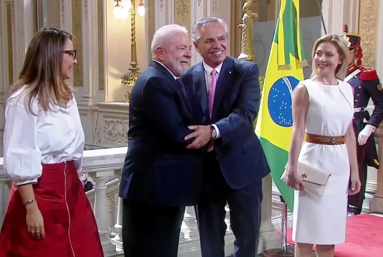 Cumbre de la Celac: Alberto Fernández recibe a Lula da Silva y a otros líderes, en un desafío para el “equilibrismo” internacional del Gobierno