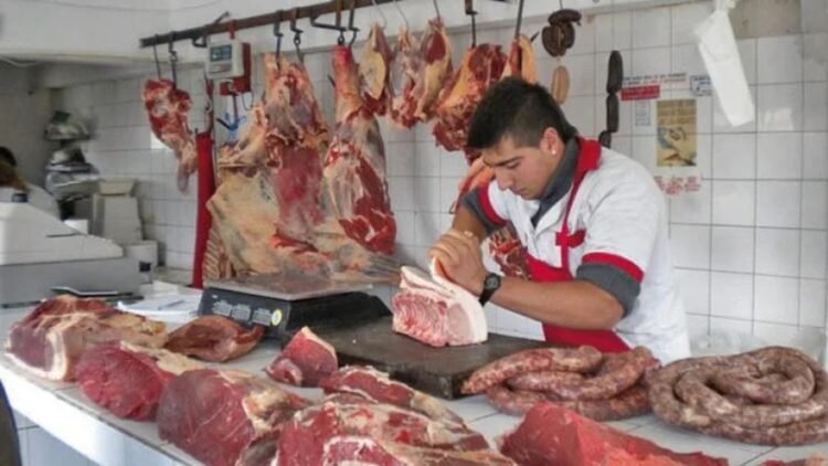 Carne: cómo funcionará el plan para comprar cortes 10% más barato con tarjeta de débito