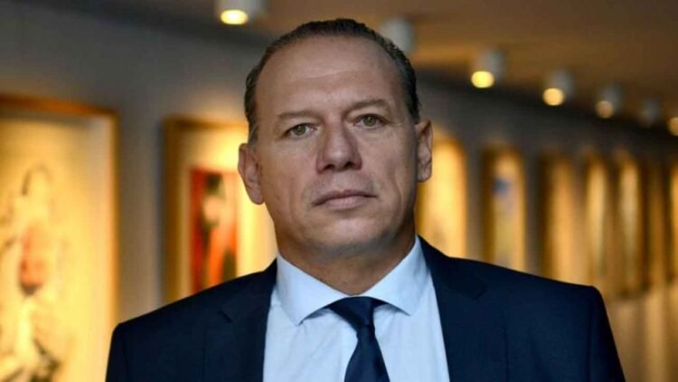 Sergio Berni respaldó el uso de las pistolas Taser: “Son necesarias e imprescindibles”