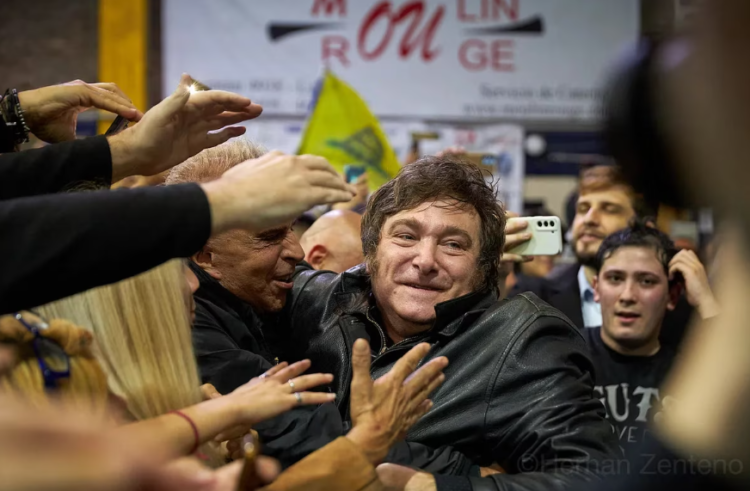 Javier Milei cerró listas en los principales distritos del país con outsiders, economistas y un sindicalista investigado
