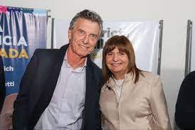 del gesto de Mauricio Macri al discurso de Esteban Bullrich