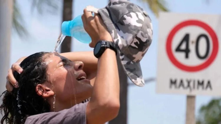 Alerta por el calor extremo en 20 provincias