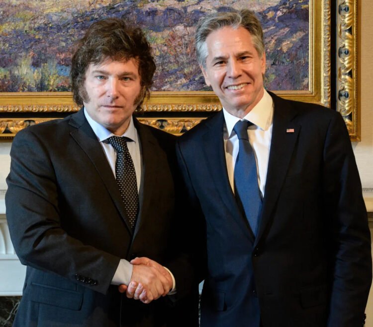 Milei se reunió con el jefe de diplomacia de Joseph Biden: el avance hacia la democracia y la libertad