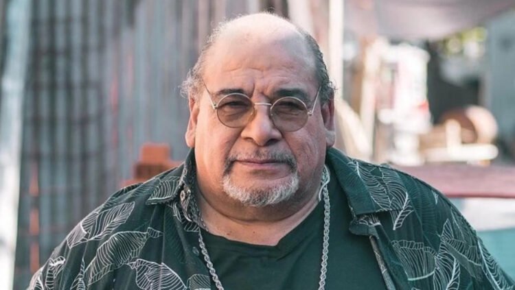 Roly Serrano sufrió un accidente automovilístico y se encuentra en terapia intensiva