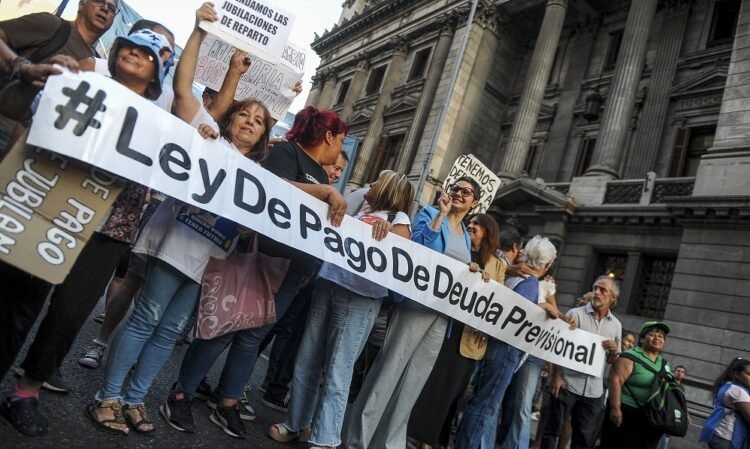 El Gobierno quiere derogar la moratoria jubilatoria