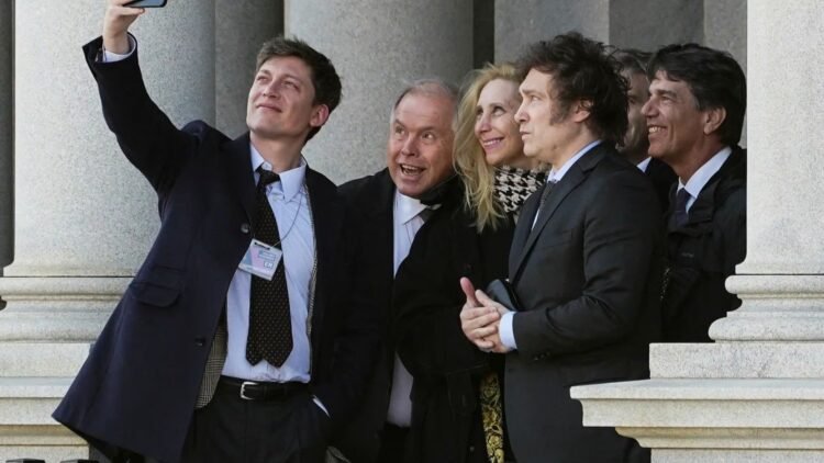 Reforma laboral: ultra reducida, con Santiago Caputo como nexo oculto con la CGT