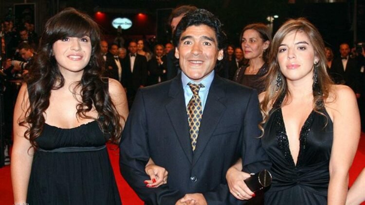 Las hijas de Diego Armando Maradona pidieron llevar el cuerpo del Diez a un mausoleo en Puerto Madero