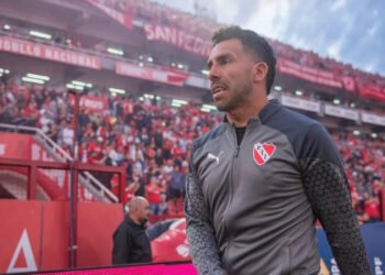Tevez dejó de ser el entrenador de Independiente