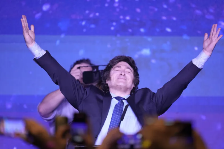 Javier Milei: “Ya pasó la etapa del déficit cero, ahora vamos a la emisión cero, se viene el cambio de régimen monetario”