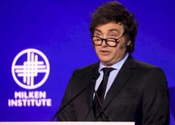 El banco más grande de EEUU elogió a Milei, pero le pidió que consiga apoyo en el Congreso y que levante el cepo