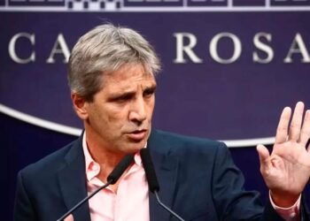 El Gobierno consiguió un superávit de $1,1 billones en mayo y se encamina a cumplir la meta fiscal con el FMI