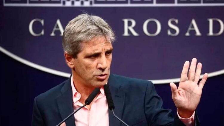 El Gobierno consiguió un superávit de $1,1 billones en mayo y se encamina a cumplir la meta fiscal con el FMI