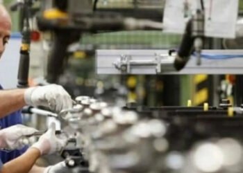 Fuerte caída de las ventas y 60 mil despidos: cómo atraviesan las pymes industriales la crisis económica