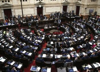 La Ley Bases de Javier Milei se debate en el Senado