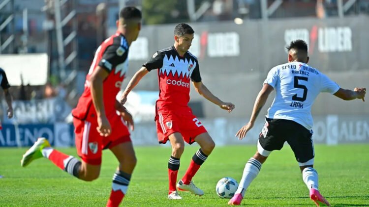 Riestra vs. River, por la Liga Profesional