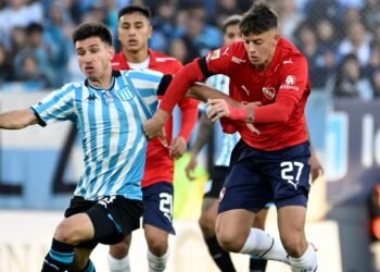 Independiente resistió con nueve, Racing no pudo y el clásico de Avellaneda terminó en cero