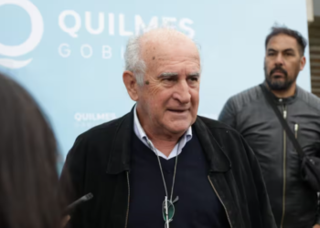 Antes de la marcha al Congreso, Parrilli acusó a Bullrich de generar un clima “para la represión, violencia y gases”