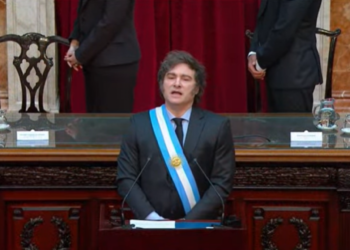 Milei anunció un presupuesto con un “cepo al Estado” comprometido con el déficit cero