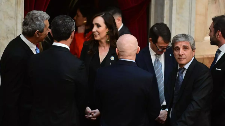 Milei acude a sus aliados para el Presupuesto y está en duda que Caputo vaya a Diputados a defenderlo