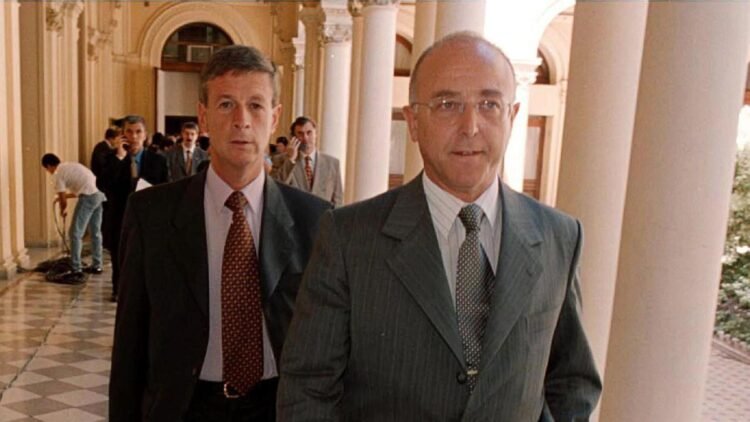 Mathov se presentó en tribunales para cumplir su condena de prisión por los hechos de diciembre de 2001