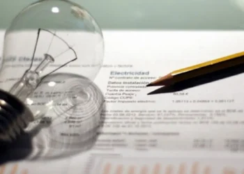 Aumentos de hasta 2,7% en las tarifas de luz y gas para noviembre