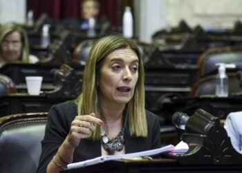 Danya Tavela: “Están haciendo todo lo posible para que los chicos se vayan del país”