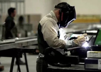 La economía volvió a caer tras un leve repunte mensual que había marcado en agosto