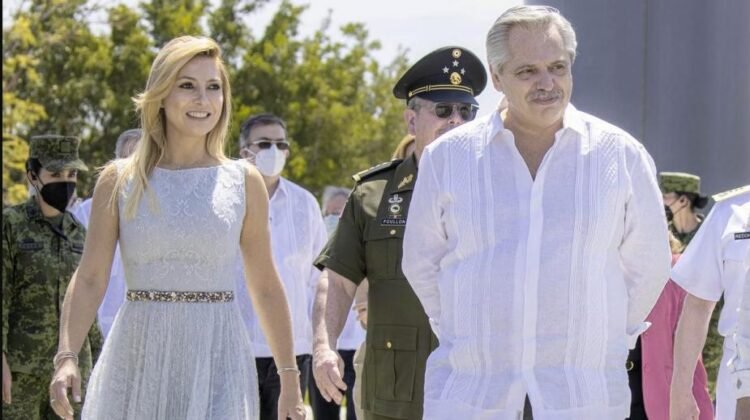 Alberto Fernández reclamó que su hijo se encuentra “en riesgo” junto a su madre