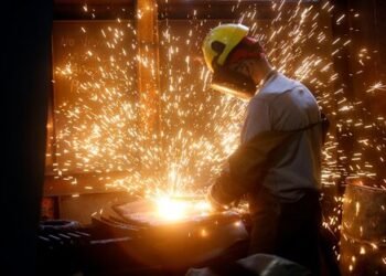La mitad de la induistria metalúrigica esta parada cerró 2024 con una caída del 12,1% acumulado en un año