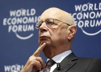 Jubilación de Klaus Schwab: Fin de una Era en Davos