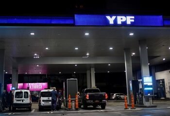 Caída del crudo: ¿Naftas más baratas?