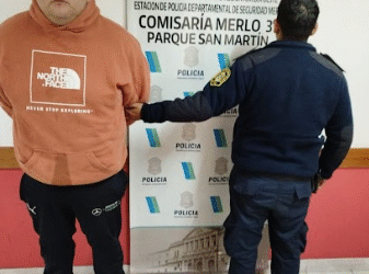 DETIENEN A DELINCUENTE DE ITUZAINGÓ QUE ROBABA EN MERLO