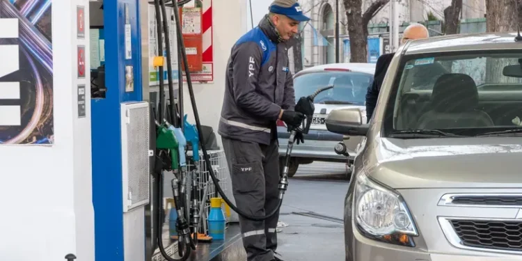 Suba de impuestos a nafta y gasoil confirmada.