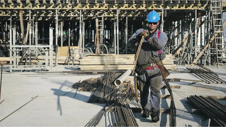 Venta insumos construcción: Desplome del 12%.